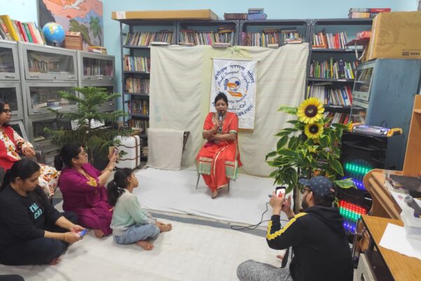 Prof. Dr.Padmini Tikoo giving Lecture cum Demonstration program.